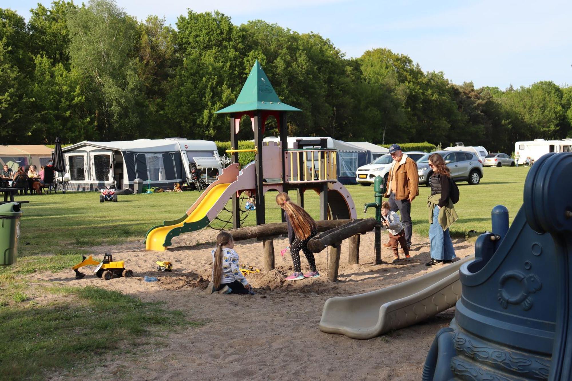 Holiday Park Duinhoeve Udenhout Exterior photo