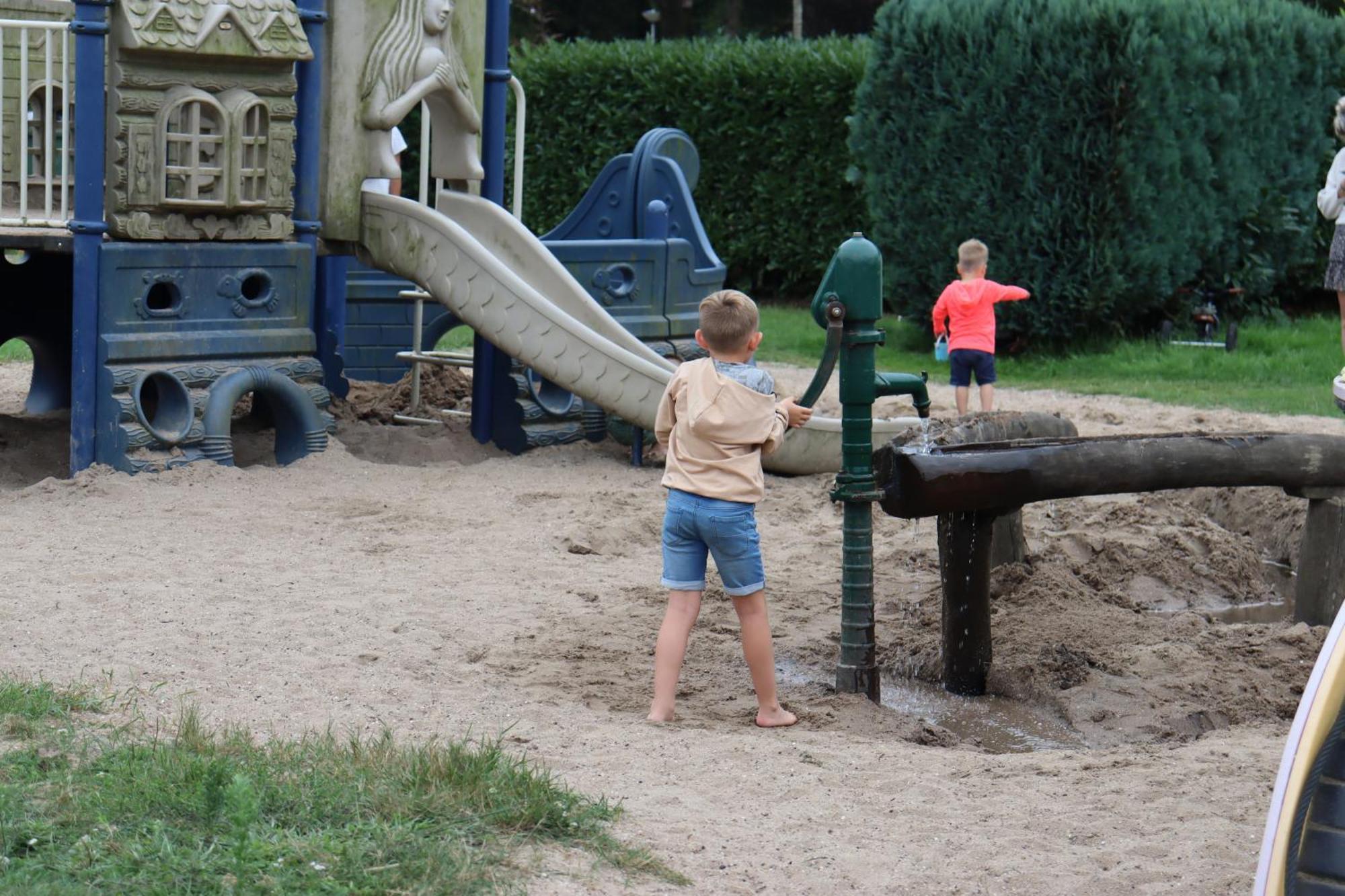 Holiday Park Duinhoeve Udenhout Exterior photo