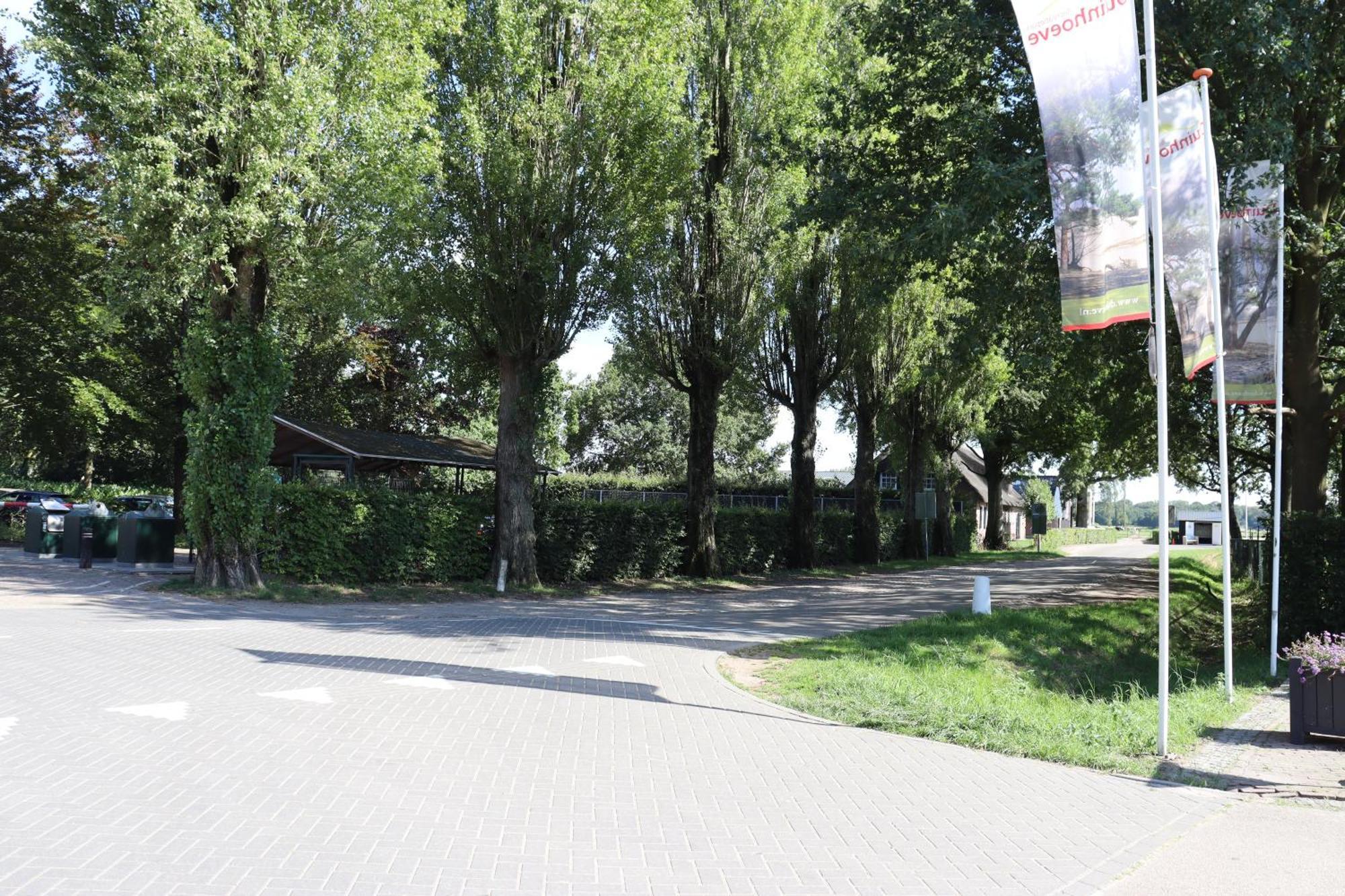 Holiday Park Duinhoeve Udenhout Exterior photo